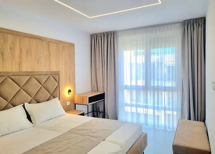 Tropicana 298 * Plazhi San Pietro
